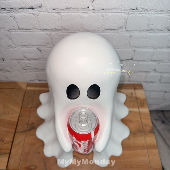 Viral Ghost Holding Coke Can - Picture 2 of 5